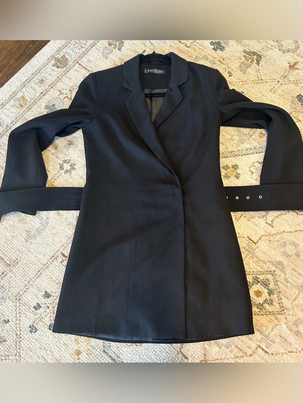 White Fox Boutique Black Belted Blazer Jacket - Picture 4 of 9